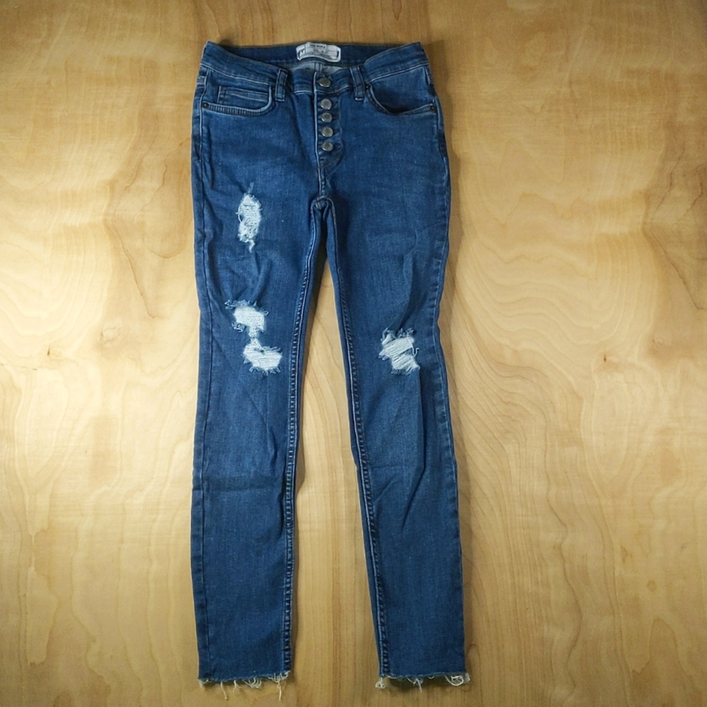 FREE PEOPLE Distressed Skinny Crop Jeans